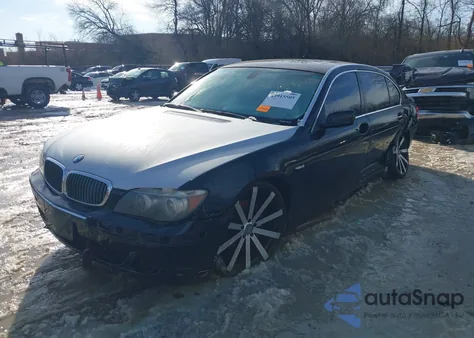2007 BMW 750Li из США, поврежденный, VIN WBAHN83517DT75423